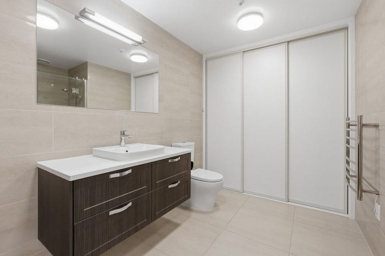 Photo of property in 140 Eaves Bush Parade, Orewa, 0931