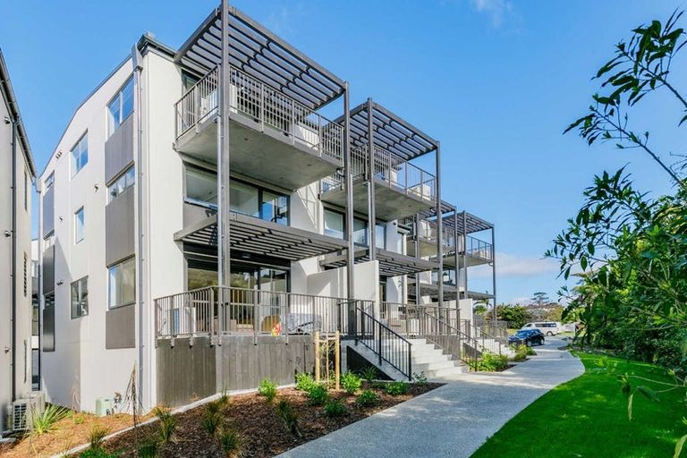 Photo of property in Verdant Lane, 42/269 Rosedale Road, Albany, Auckland, 0632