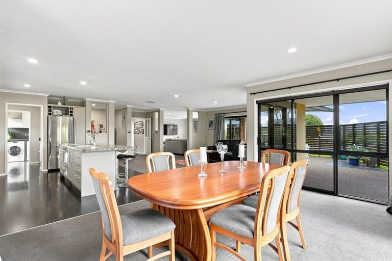 Photo of property in 2 Flavell Drive, Orewa, 0931