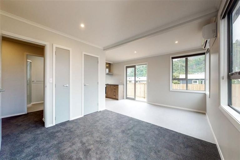 Photo of property in 133 Molesworth Street, Taita, Lower Hutt, 5011