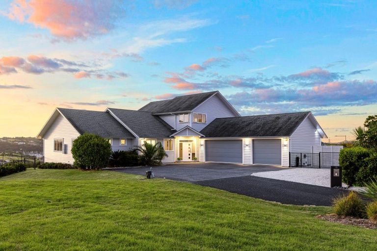 Photo of property in 16 Palm View Terrace, Gulf Harbour, Whangaparaoa, 0930
