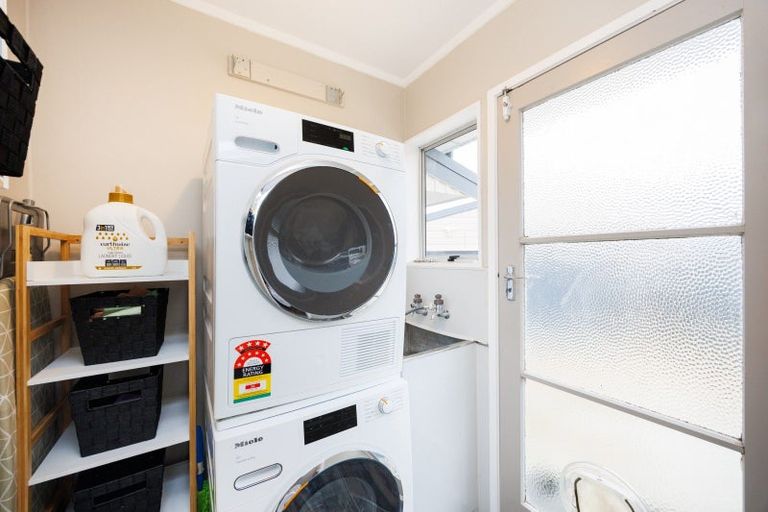 Photo of property in 17 Saturn Crescent, Milson, Palmerston North, 4414