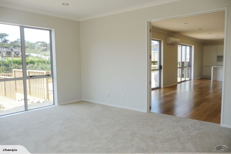 Photo of property in 18 Mural Place, Greenhithe, Auckland, 0632