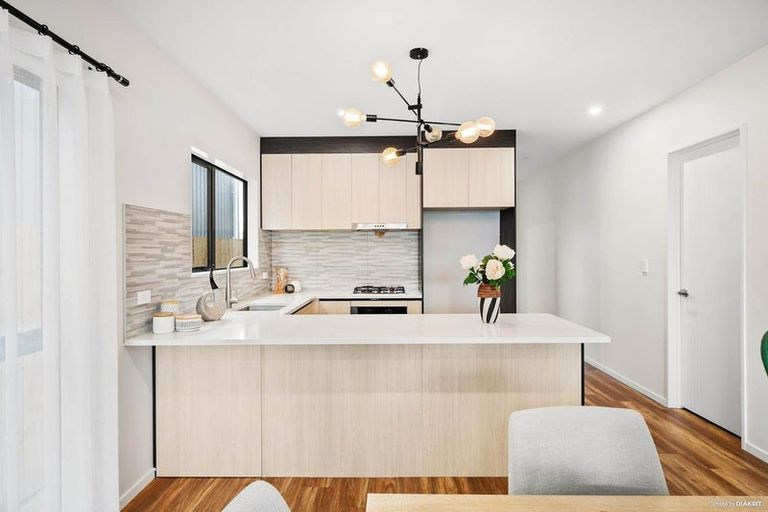 Photo of property in 28b Goodfellow Lane, Flat Bush, Auckland, 2019