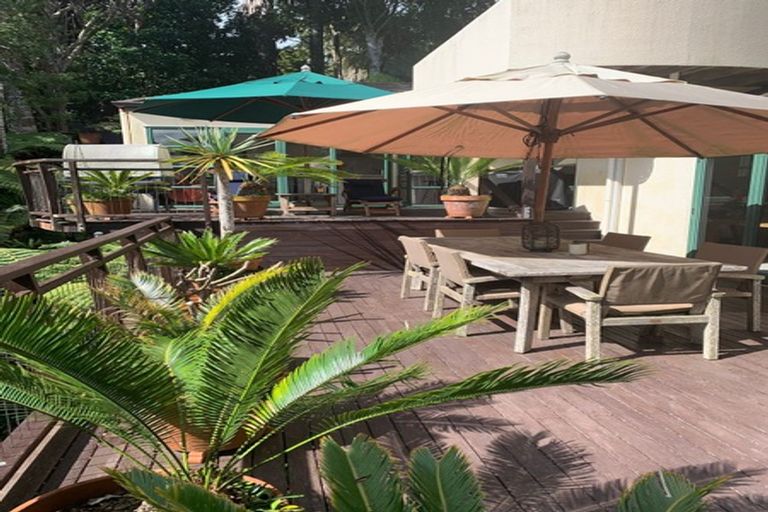 Photo of property in 107 Hadfield Street, Beach Haven, Auckland, 0626