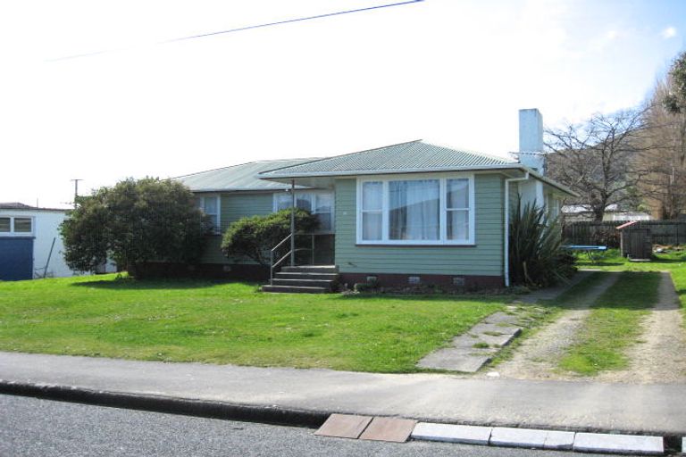 Photo of property in 3 Castlerea Street, Wainuiomata, Lower Hutt, 5014