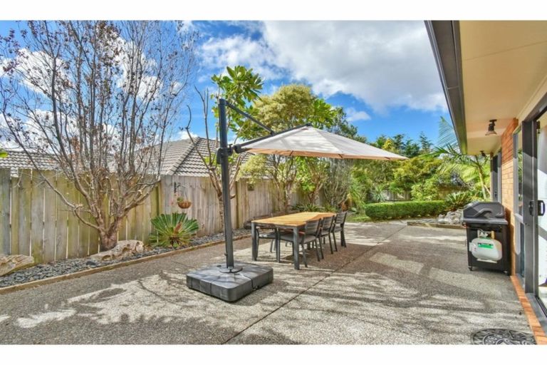 Photo of property in 26 Norm Pellow Drive, Manurewa, Auckland, 2105