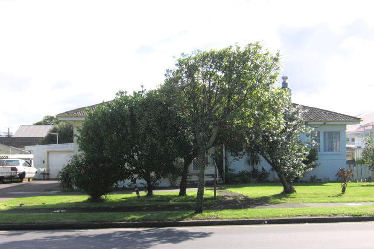Photo of property in 115 Puhinui Road, Papatoetoe, Auckland, 2104
