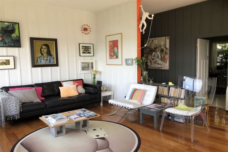 Photo of property in 46 Rodrigo Road, Kilbirnie, Wellington, 6022