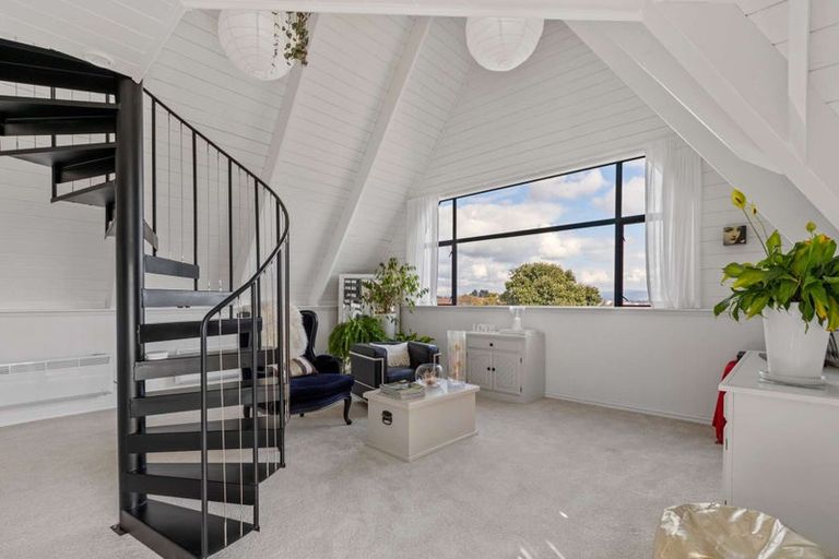 Photo of property in 40 Osprey Drive, Welcome Bay, Tauranga, 3112