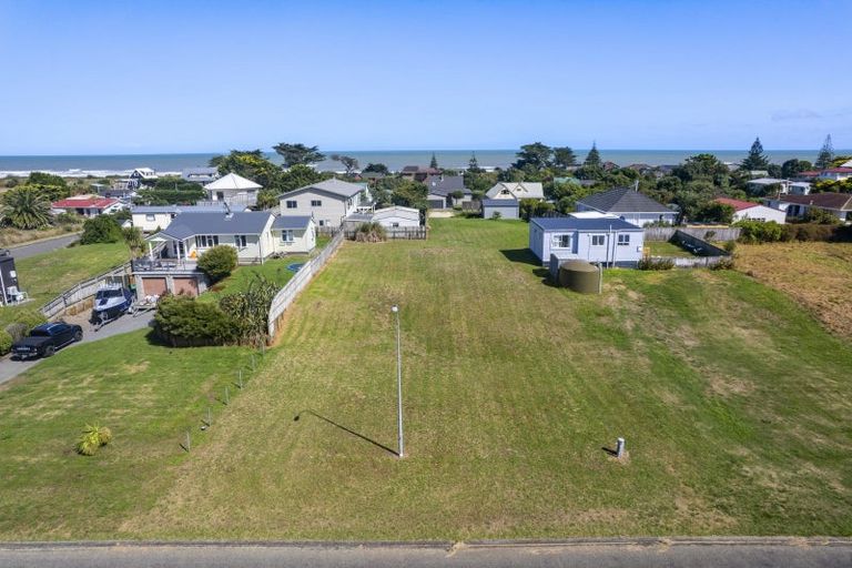 Photo of property in 65 Gawler Street, Te Horo Beach, Otaki, 5581