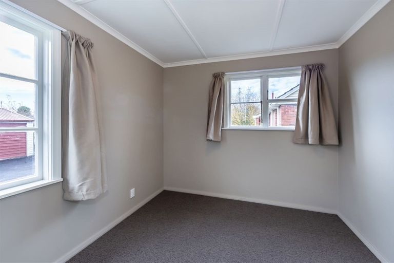 Photo of property in 17 Dunarnan Street, Avonside, Christchurch, 8061