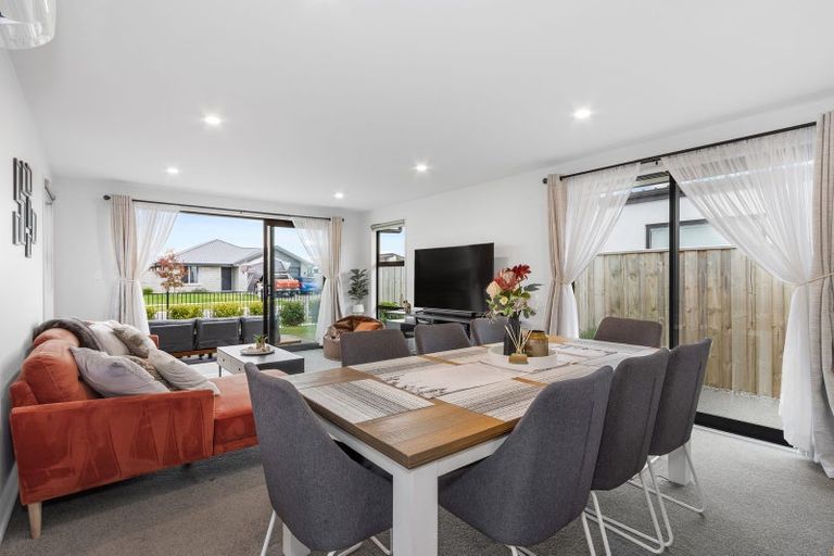 Photo of property in 15 Burrow Street, Rolleston, 7614