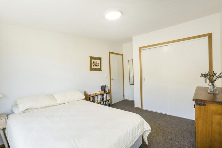 Photo of property in 16 Glendermid Close, Sawyers Bay, Port Chalmers, 9023