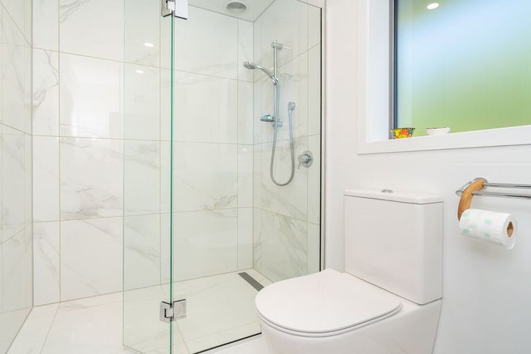 Photo of property in 5 Hellyer Street, Macandrew Bay, Dunedin, 9014