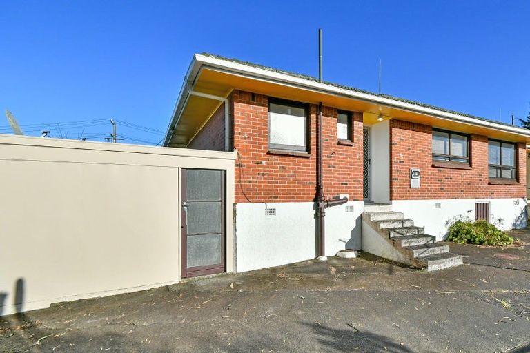 Photo of property in 3/2 Ferguson Street, Manurewa East, Auckland, 2102