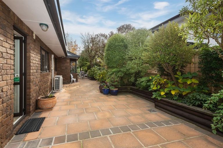 Photo of property in 24 Tomes Road, St Albans, Christchurch, 8052