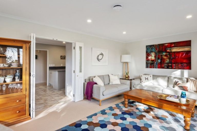 Photo of property in 2/50 Dunedin Street, Redwood, Christchurch, 8051