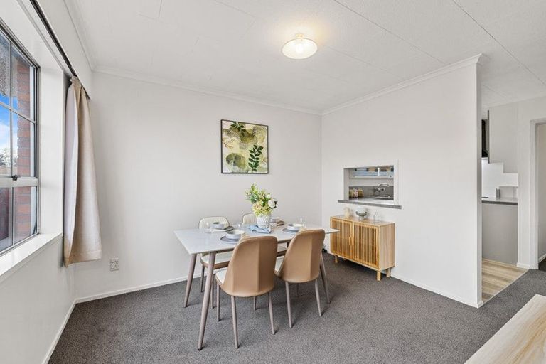 Photo of property in 1/28 Sawtell Place, Northcote, Christchurch, 8052