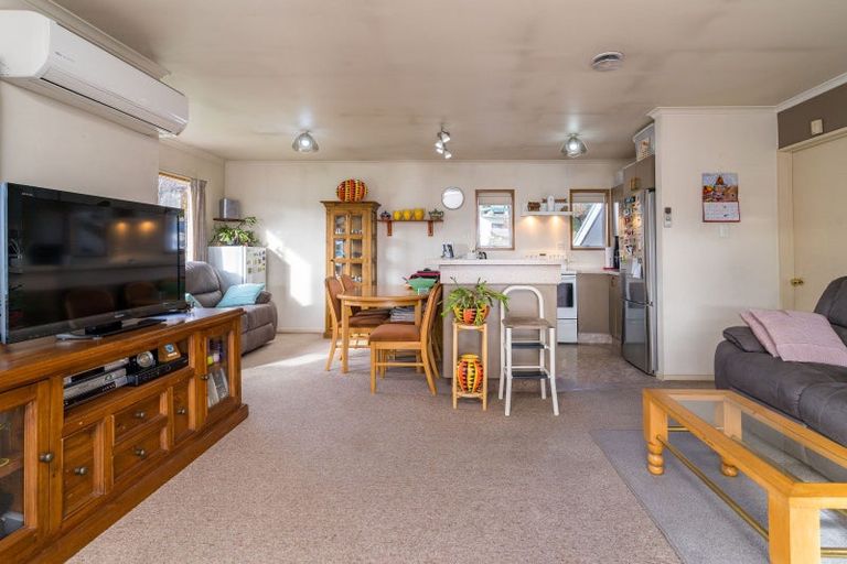 Photo of property in 22 Elwyn Crescent, Green Island, Dunedin, 9018