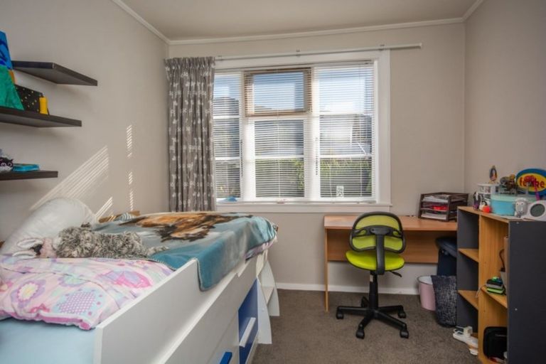 Photo of property in 27 Oxford Street, Picton, 7220