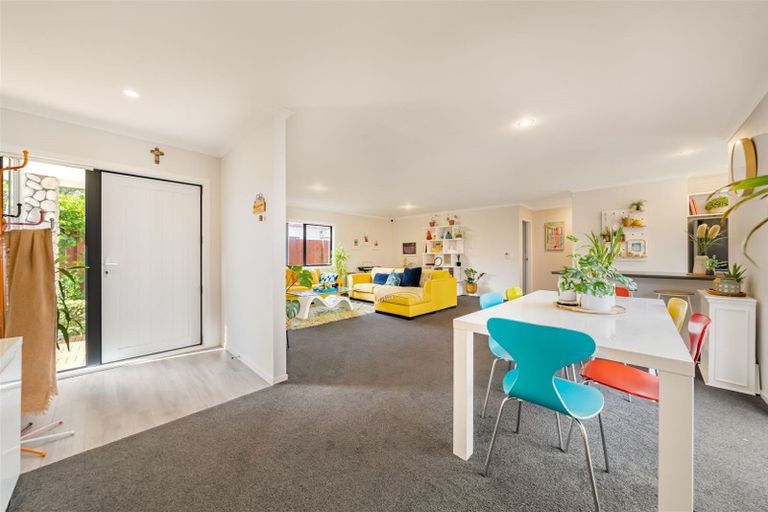 Photo of property in 85 Farmer Crescent, Taita, Lower Hutt, 5011