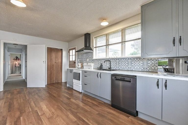 Photo of property in 10 Read Crescent, Clive, 4102