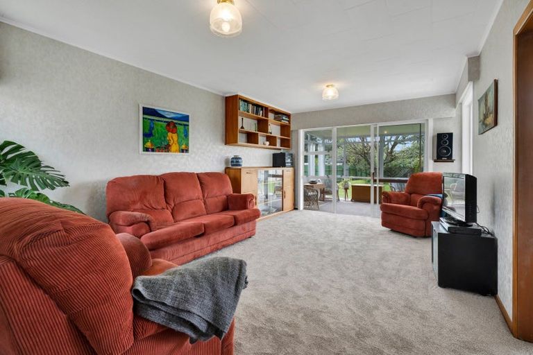 Photo of property in 6 Graham Street, Eltham, 4322