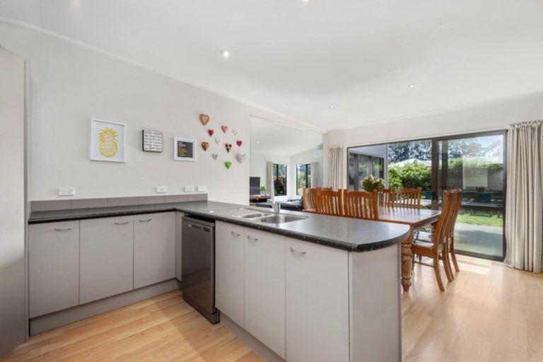 Photo of property in 110 Kinloch Road, Kinloch, Taupo, 3377