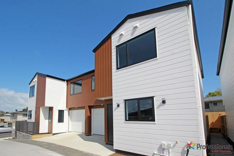 Photo of property in 137a Mahia Road, Wattle Downs, Auckland, 2103