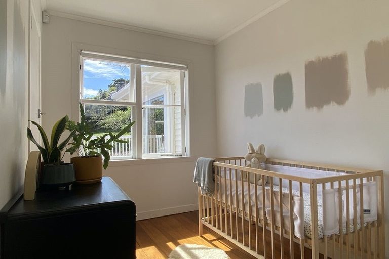 Photo of property in 257 Titirangi Road, Titirangi, Auckland, 0604