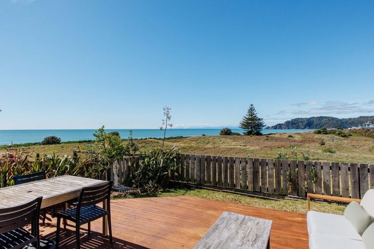Photo of property in 32e Ohuirehe Road, Coastlands, Whakatane, 3120
