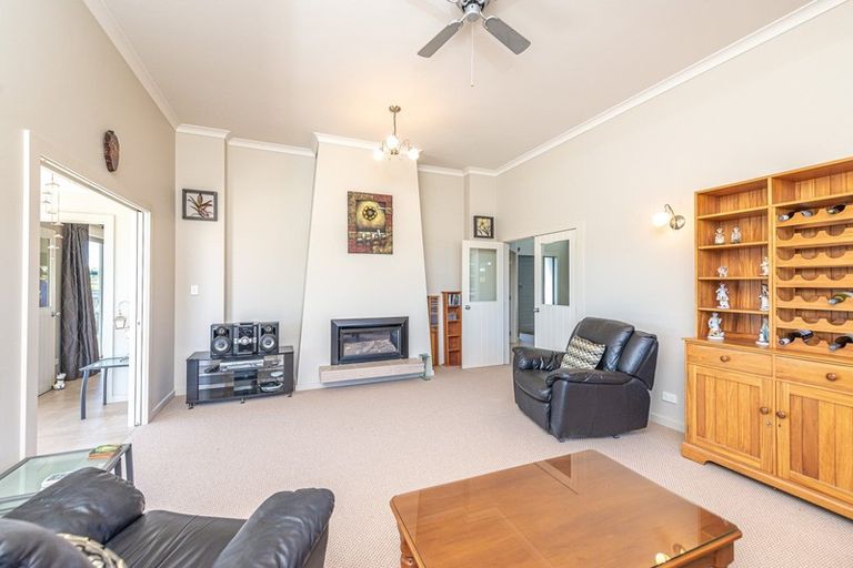 Photo of property in 4 Lithgow Drive, Otamatea, Whanganui, 4500
