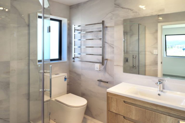 Photo of property in 25 Woven Place, Karaka, Papakura, 2113