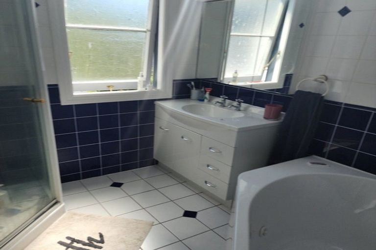 Photo of property in 58 Frankmoore Avenue, Johnsonville, Wellington, 6037