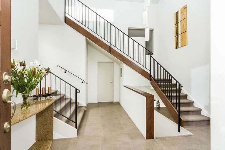 Photo of property in 37a Sylvania Crescent, Lynfield, Auckland, 1042