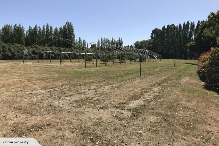 Photo of property in 426 Sawyers Arms Road, Harewood, Christchurch, 8051