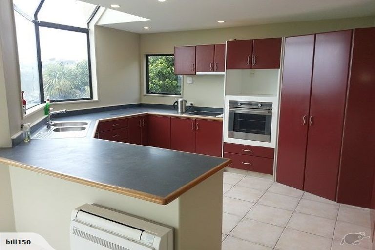 Photo of property in 10 Dunkeld Lane, Redcliffs, Christchurch, 8081