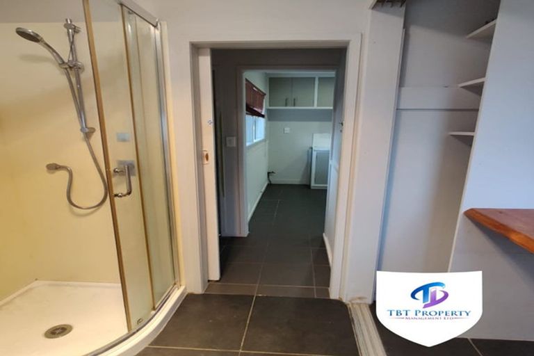 Photo of property in 12a Waiari Road, Conifer Grove, Takanini, 2112