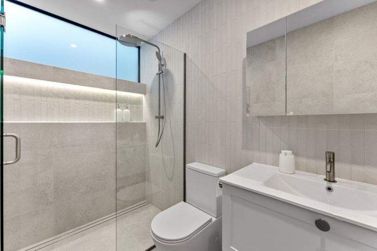 Photo of property in 45a Rosario Crescent, Red Beach, 0932