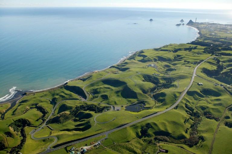 Photo of property in 29 Washer Road, Omata, New Plymouth, 4374