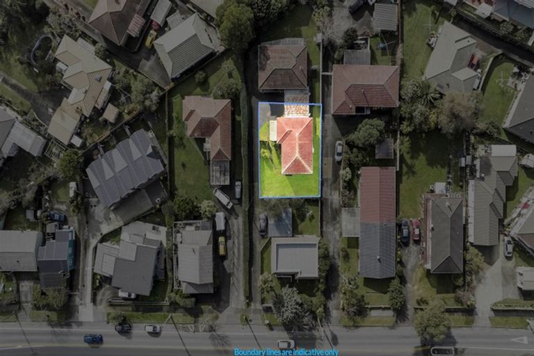 Photo of property in 2/46 View Road, Henderson, Auckland, 0612