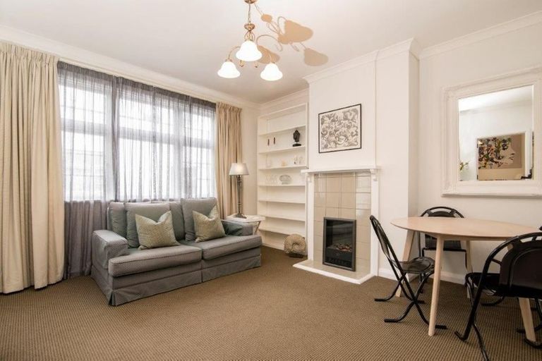 Photo of property in 11-19 Wellington Street, Picton, 7220