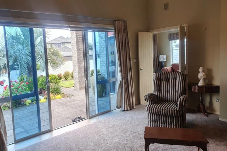 Photo of property in 4 Parkvue Drive, Bell Block, New Plymouth, 4312