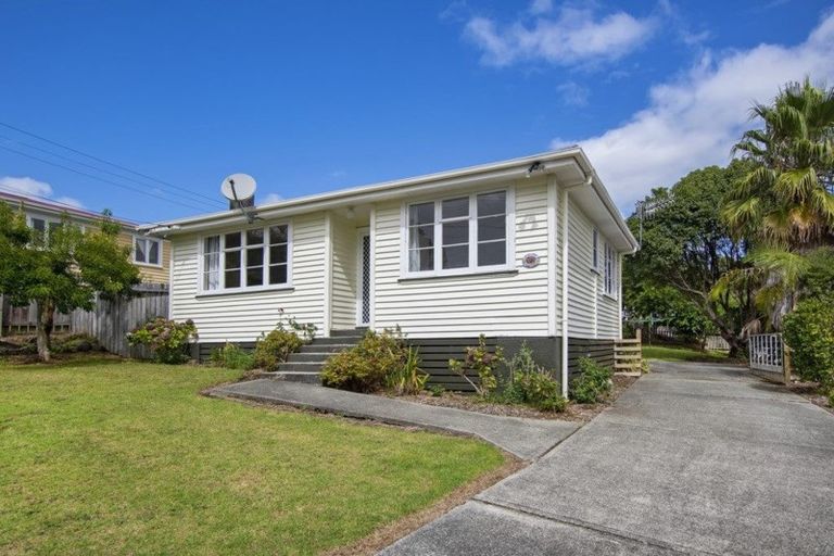 Photo of property in 13 Raurimu Avenue, Onerahi, Whangarei, 0110