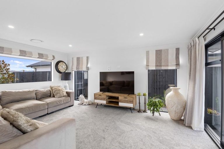 Photo of property in 21 Suffolk Drive, Kirwee, 7571