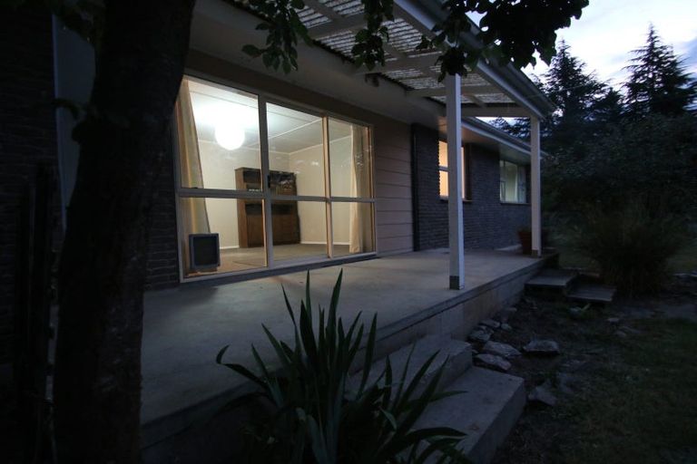 Photo of property in 2 Park Lane, Omarama, 9412