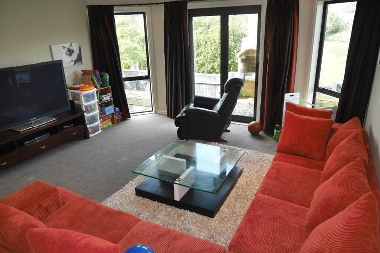 Photo of property in 9 Cottle Heath Close, Manor Park, Lower Hutt, 5019
