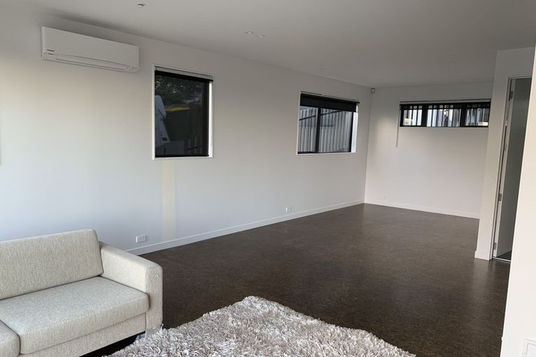 Photo of property in 14 City View Terrace, Birkenhead, Auckland, 0626