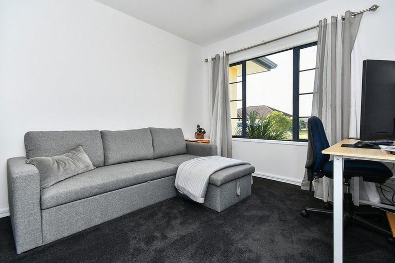 Photo of property in 51 Rathmar Drive, Manurewa, Auckland, 2105